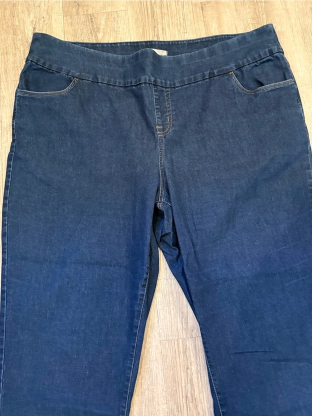 Woman Within Blue Denim Cropped Jeans 24W. Comfortable Everyday Fit